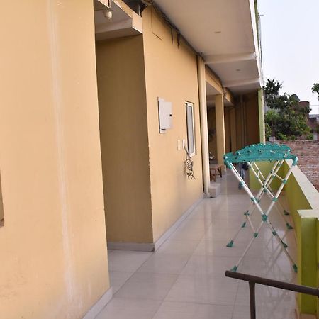 Hotel International&Restaurant Amethi Esterno foto