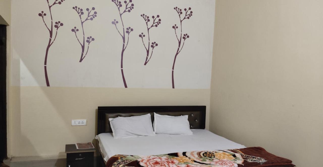 Hotel International&Restaurant Amethi Esterno foto