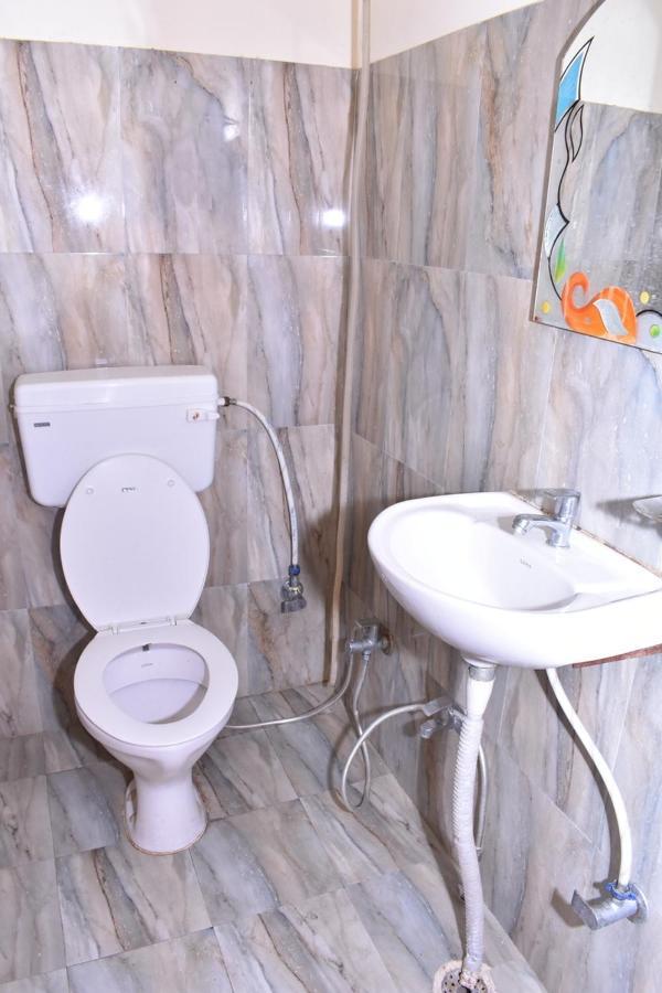 Hotel International&Restaurant Amethi Esterno foto
