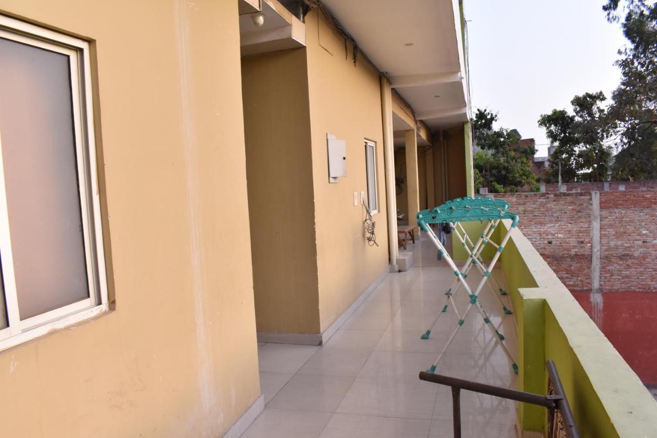 Hotel International&Restaurant Amethi Esterno foto